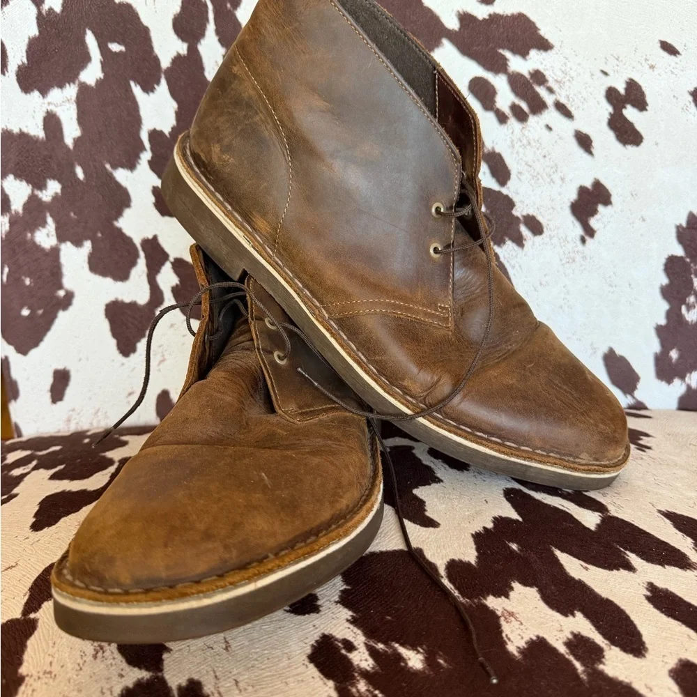 Clarks Brown Leather Chukka Boots Men's Size 10.5 Desert Boots